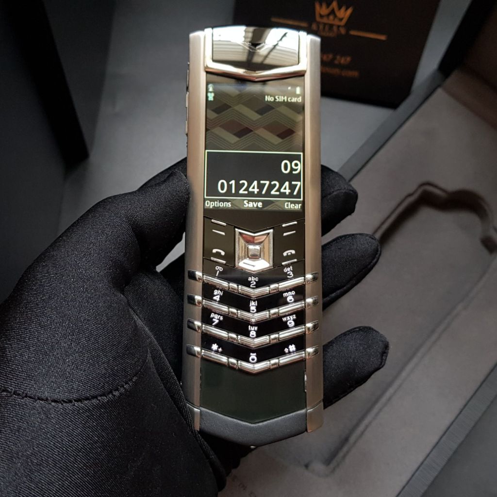 Hướng dẫn vệ sinh điện thoại Vertu tại nhà