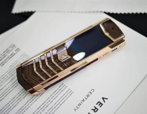 Vertu giá bao nhiêu thì phù hợp với người mua