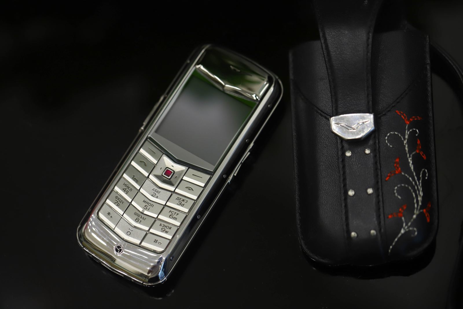 Vertu-Constellation-Rococo-theu-hoa-2