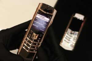 Kiểm tra đời máy Vertu