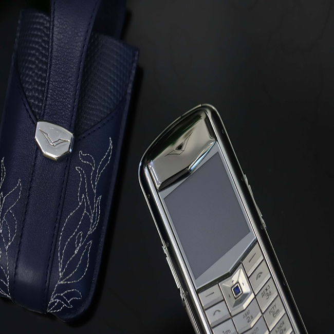điện thoại Vertu Constellation Pink